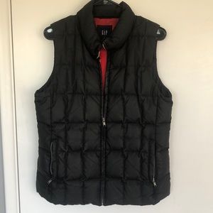 GAP Black puffer vest